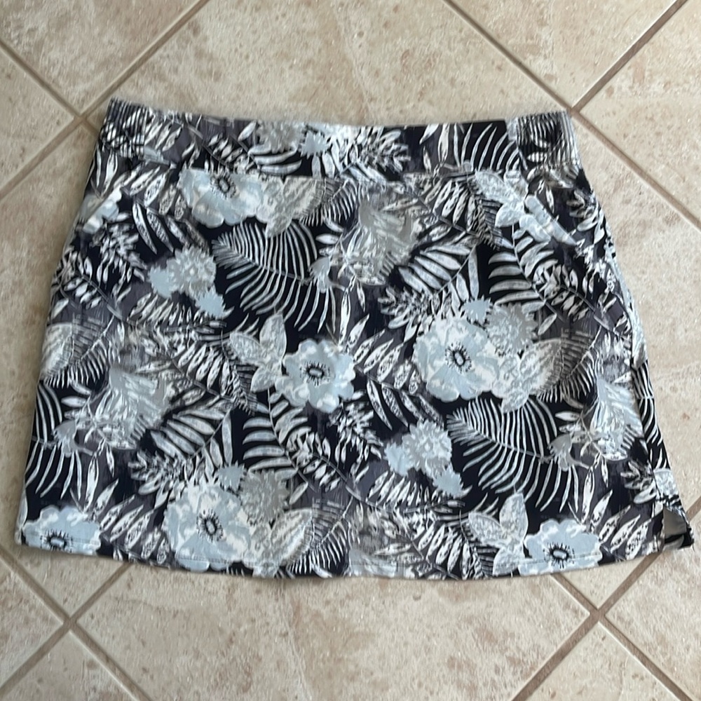Columbia skort, size XL